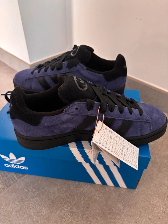 Baskets Adidas Originals Campus neuves Taille 42 2/3 - photo numéro 3