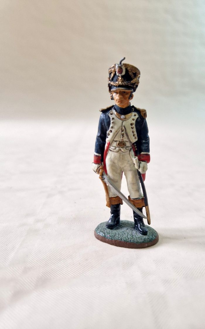 Figurine en plomb,  peinte à la main  , Del prado  , off tirailleur ,chasseur jeune garde ,1810