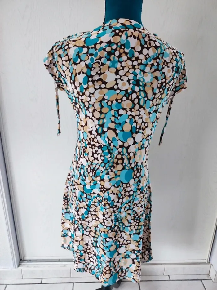 Robe moulante - photo numéro 3