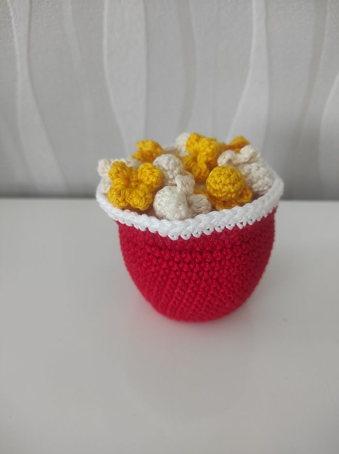 Dinette pot pop corn au crochet