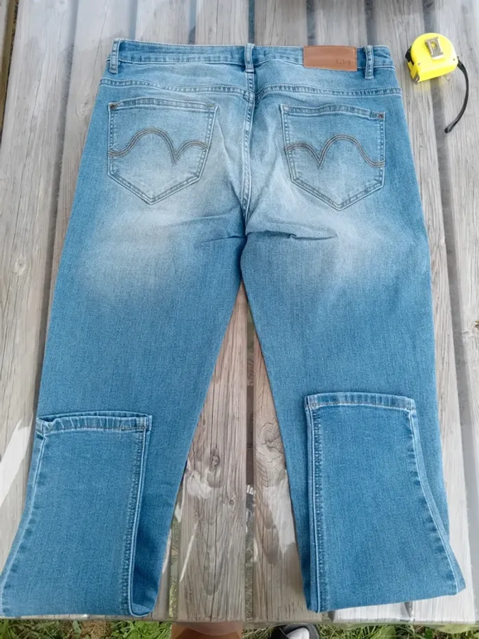 Jean femme Taille 38 tbe - photo numéro 2