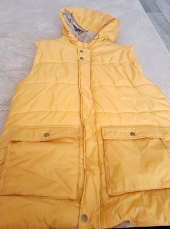 Doudoune jaune sans manche