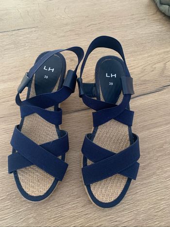Chaussures compensées