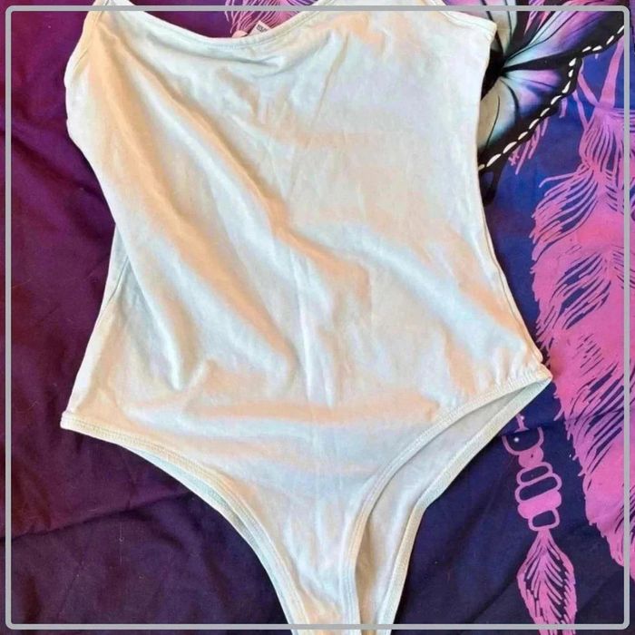 Body taille 34 marque Tally weijl - photo numéro 3
