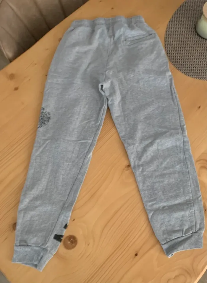 Pantalon jogging Batman gris garçon 9-10 ans - photo numéro 2