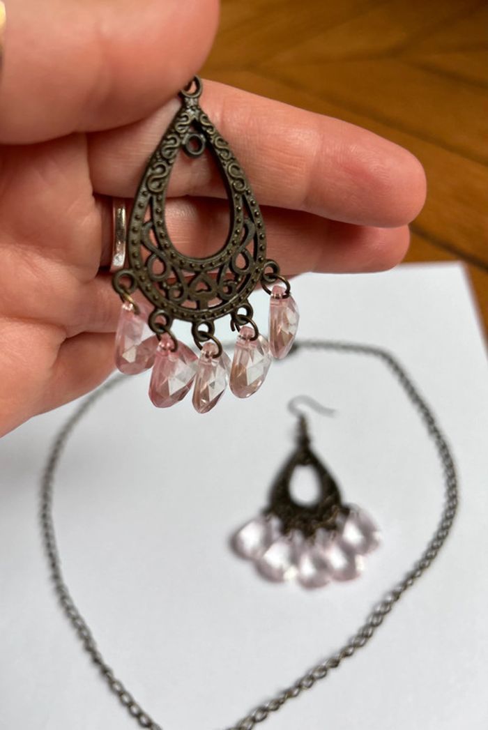 Neufs ensemble collier/ Boucles d’oreilles style quartz rose - photo numéro 2