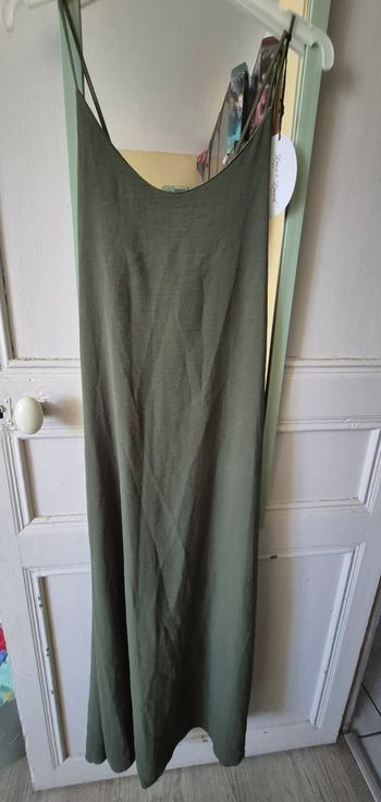 Robe kaki