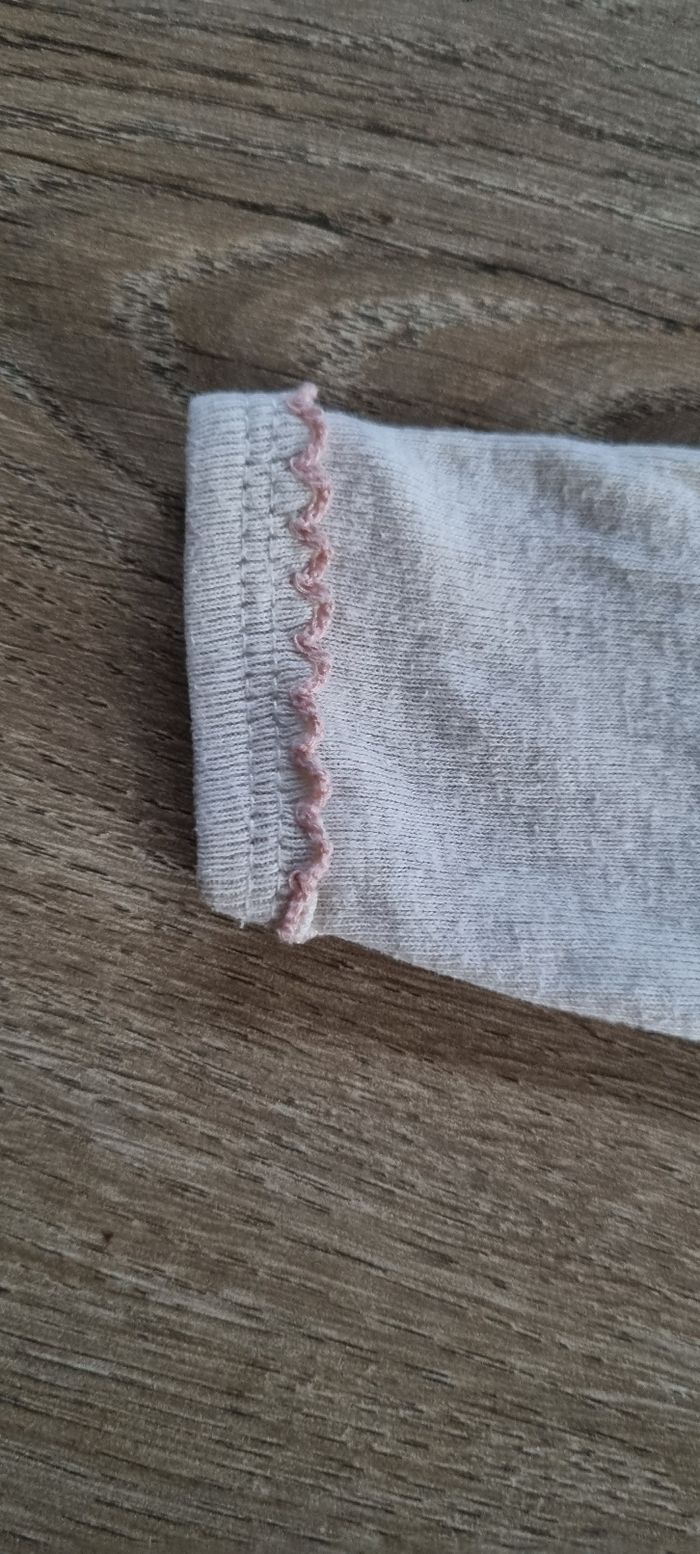 Lot bodies 3 mois - photo numéro 3