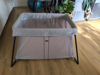 Lit parapluie babybjorn gris dernier modèle