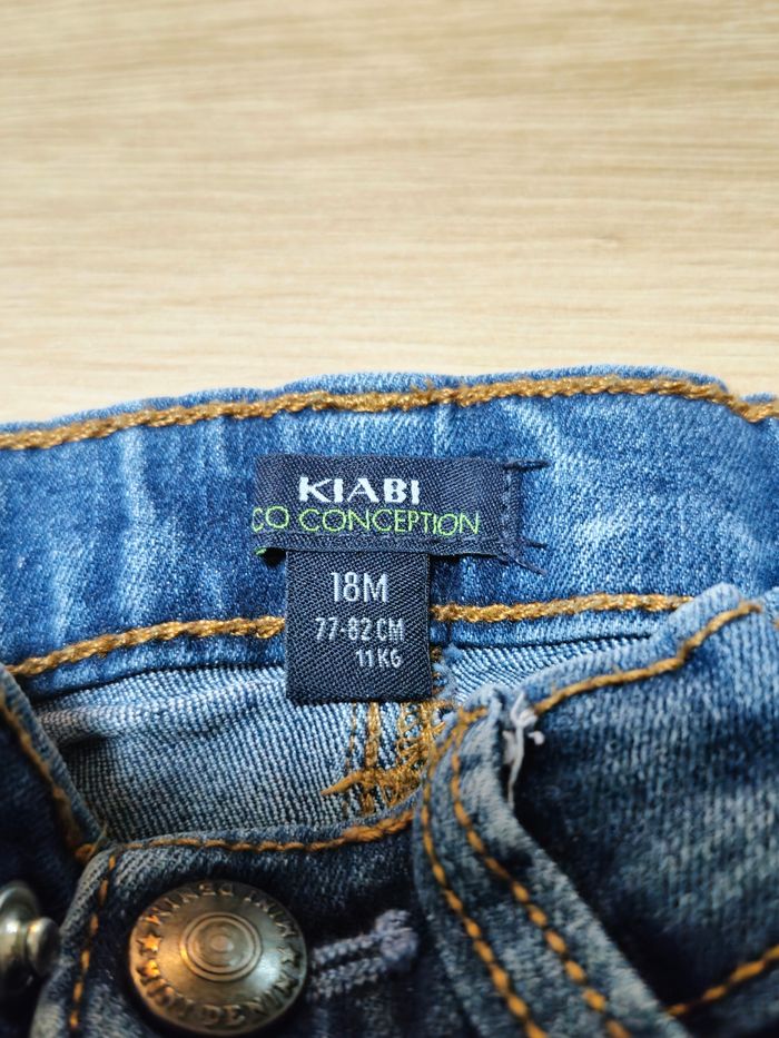 Jeans pour garçon de 18 mois, de couleur bleu marine et en très bon état. - photo numéro 5