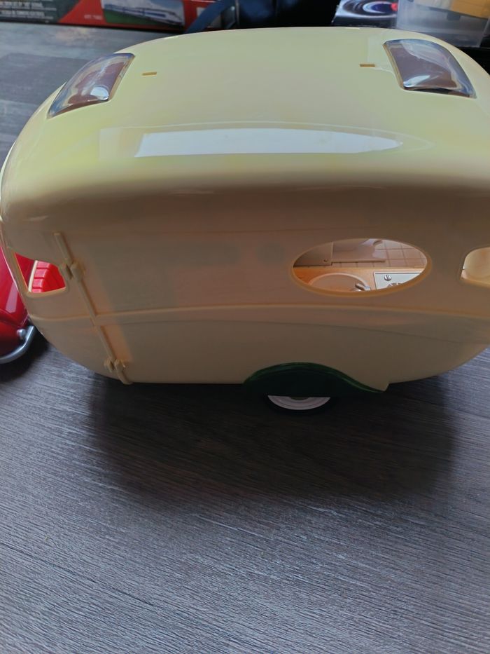 Voiture +Caravane Sylvania family