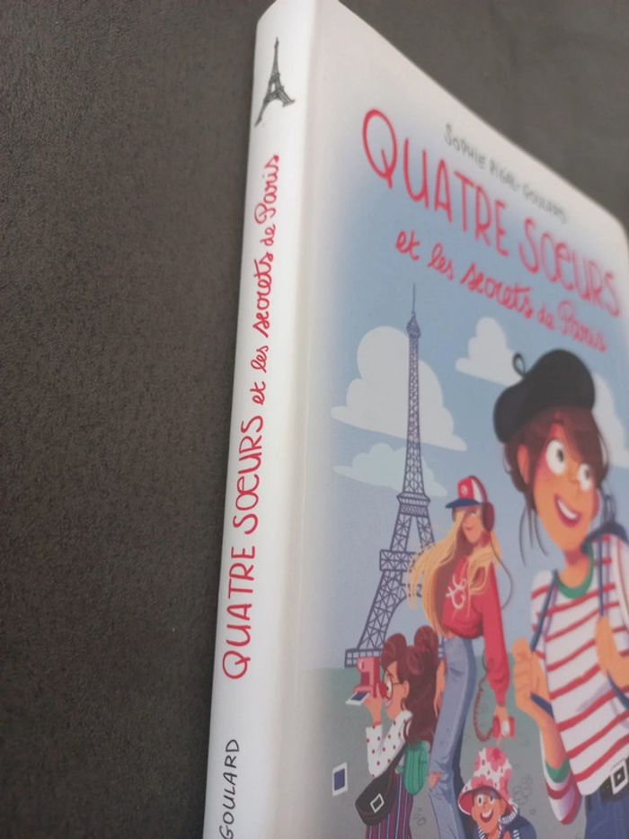 Livre roman  quatre sœurs et les secrets de paris - photo numéro 2