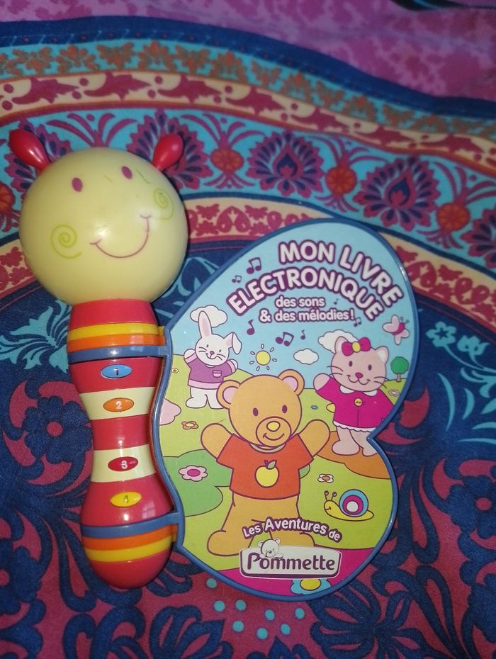 Mon livre électronique des sons et des mélodies les aventures de Pommette