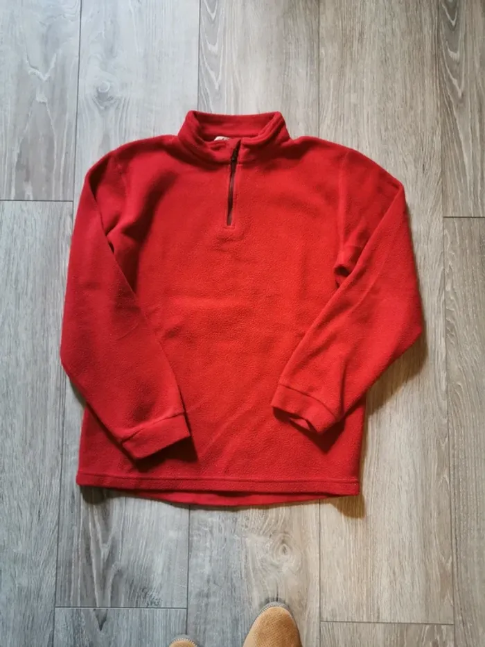 Polaire rouge go sport