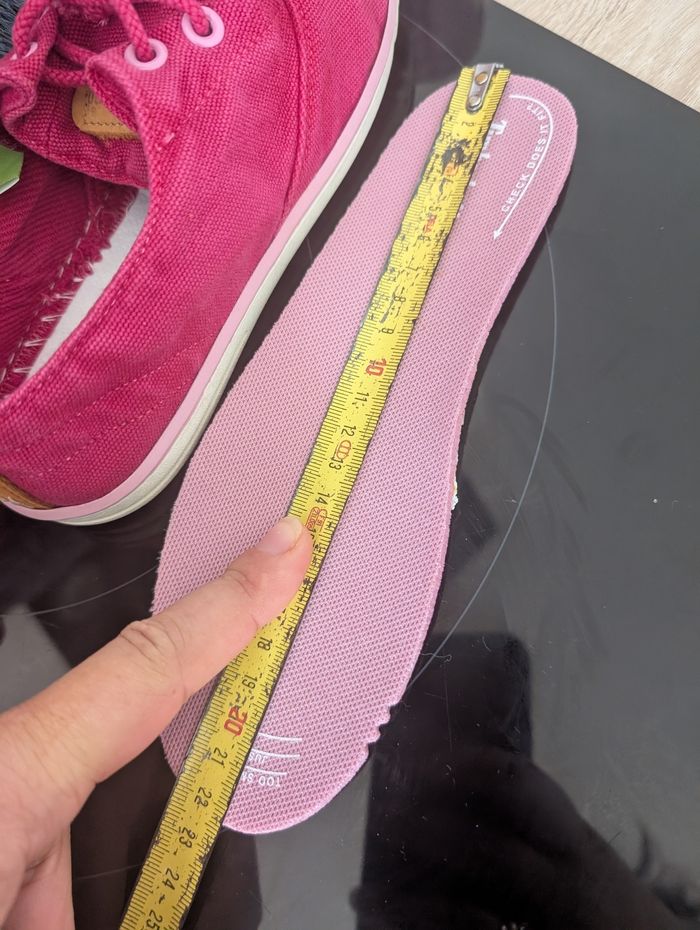 Baskets fille. Taille 35. Neuf Timberland - photo numéro 9