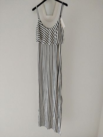 Robe longue à rayures avec fentes