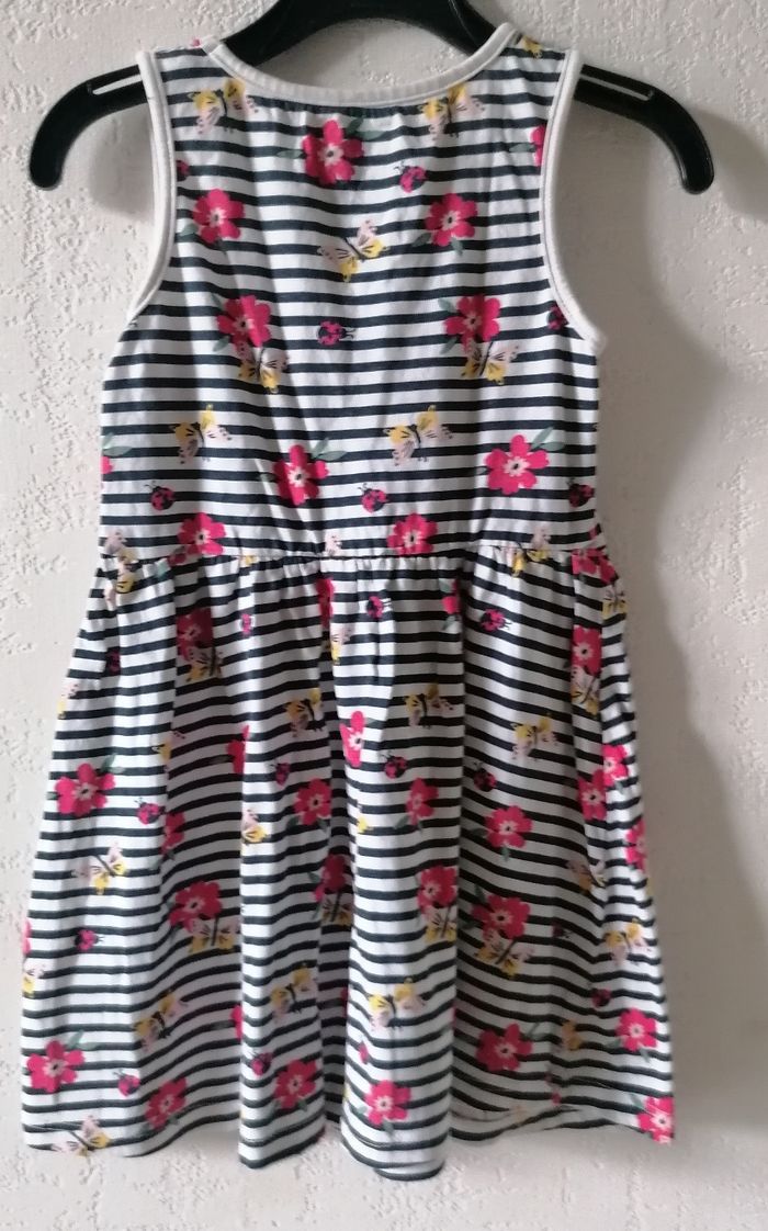 Robe 3/4 ans - photo numéro 3