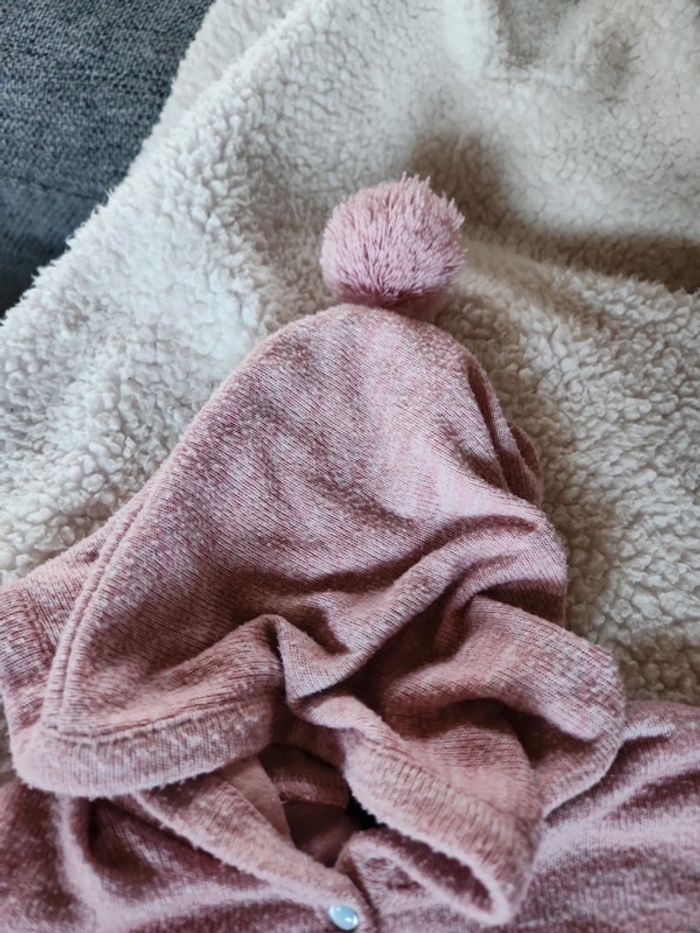 Pull à capuche - photo numéro 4