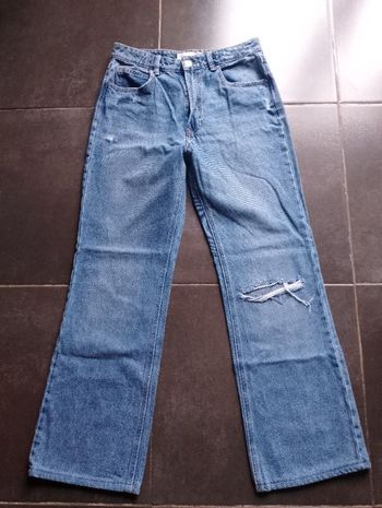 Jean troué Stradivarius