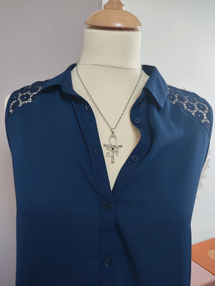 Chemise bleue marine sans manches femme à dentelle 40 Neuve