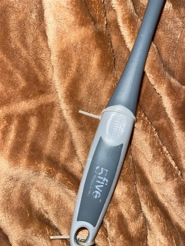 🍼Brosse goupillon pour biberon grise en silicone - photo numéro 4