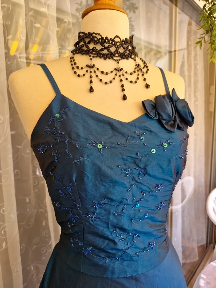🎀 Jolie robe de soirée - photo numéro 5