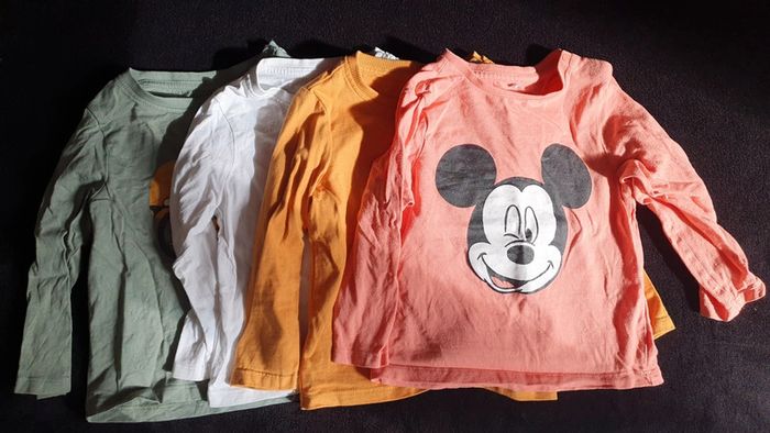 Lot de 4 tee shirts manches longues