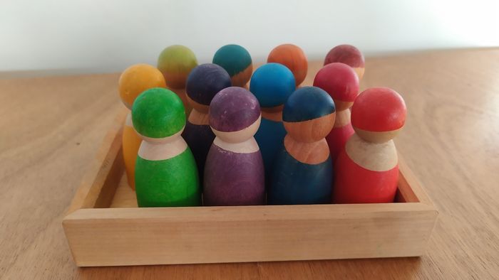 12 amis arc en ciel grimm's