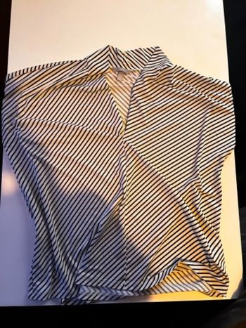 Blouse fluide h&m taille XL mais convient L