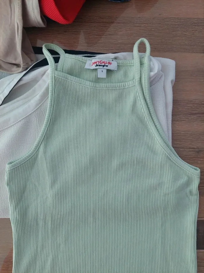 Top taille s - photo numéro 4