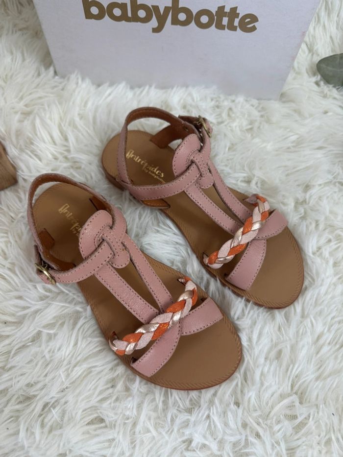 Paire de sandales rose Babybotte taille 31 - photo numéro 2