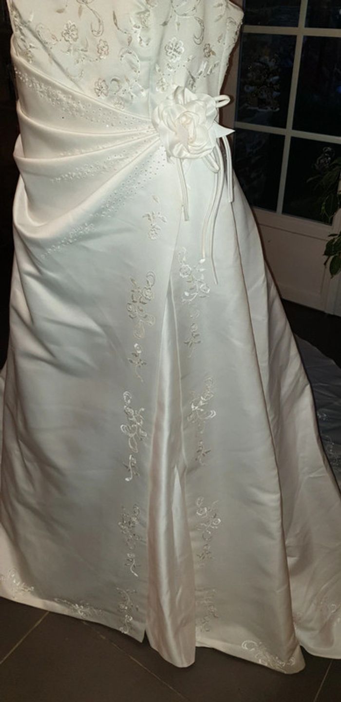 Robe de mariée - photo numéro 3