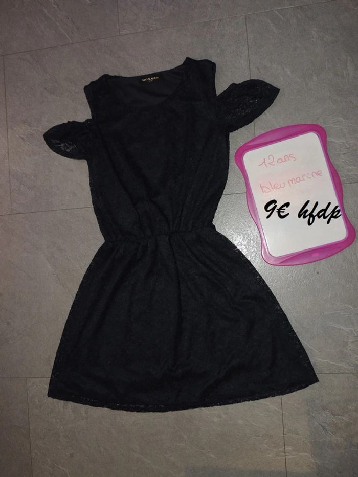 robe dentelle bleu marine taille 12 ans