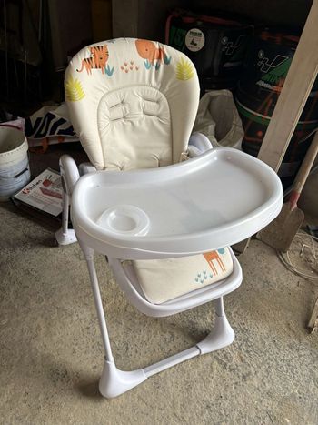 Chaise haute repas