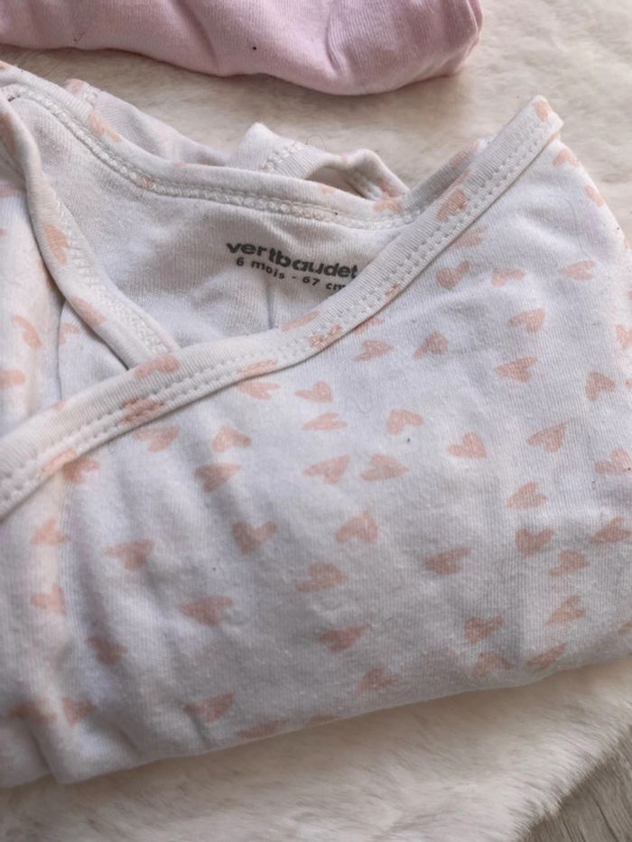 Lot 8 bodies 6 mois bébé fille - photo numéro 5