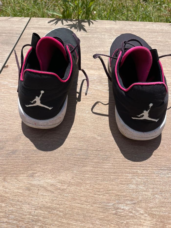 Baskets Jordan Nike t40 - photo numéro 2