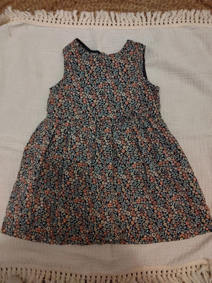 Lot de 5 robes et salopettes Kiabi 18 mois - photo numéro 10