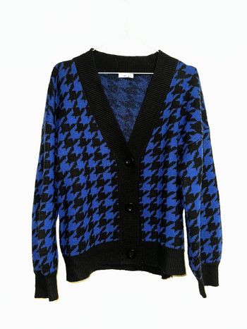Pull bleu et noir
