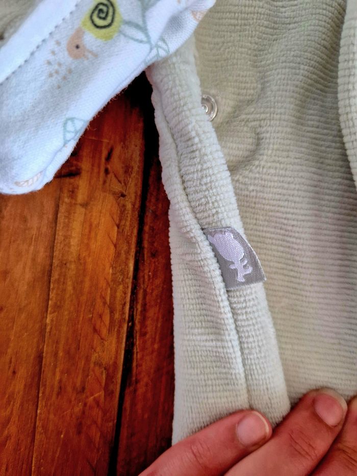 Brassière / veste chaude 1 mois Petit Beguin - photo numéro 3