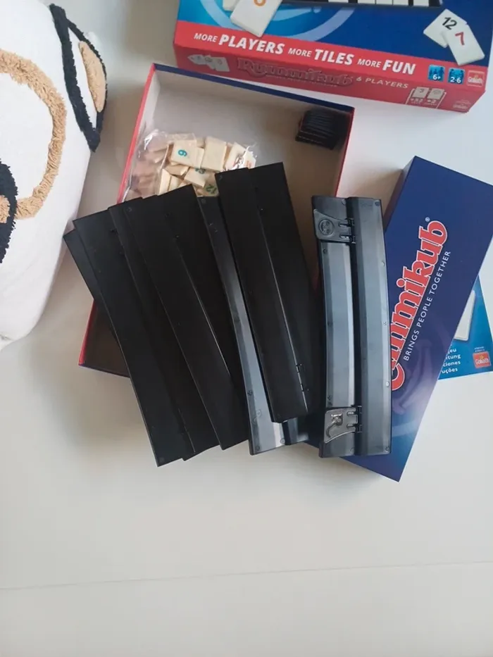 Rummikub original état neuf complet version multilingue (français) XXL 6 joueurs 6 ans + - photo numéro 4