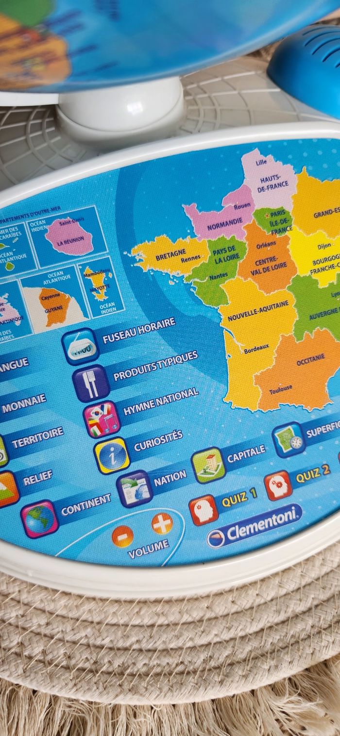 Globe 🌎 Terrestre interactif Clementoni - photo numéro 4
