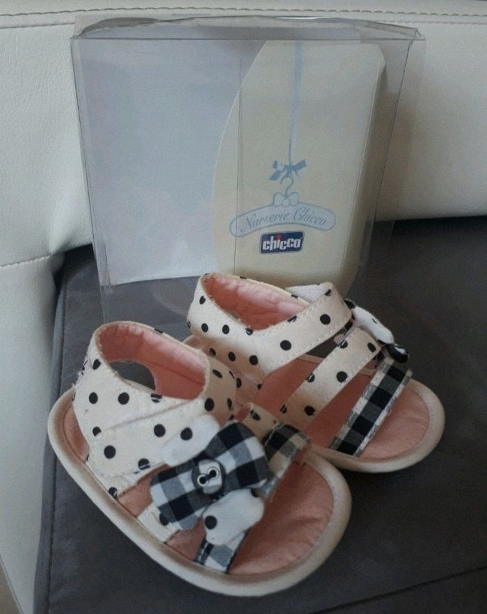 Sandales bébé taille 12