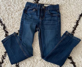 Pantalon jean slim fit couleur bleu taille 6/7 ans