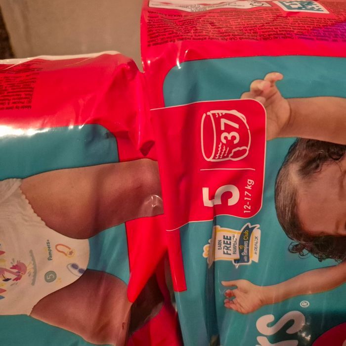 Couche taille 5 Pampers Baby dry taille 5 : 148 Pants culottes couches - photo numéro 3