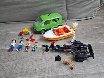 Playmobil 4144 Voiture familiale avec remorque portebateaux