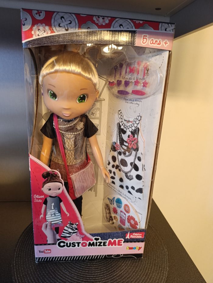 Poupée à customiser
