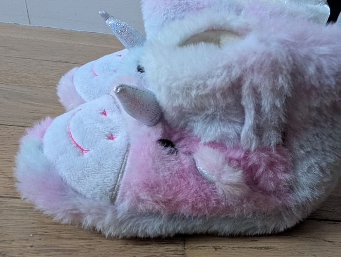 Lot chaussures enfant taille 25 – très bon état - photo numéro 7
