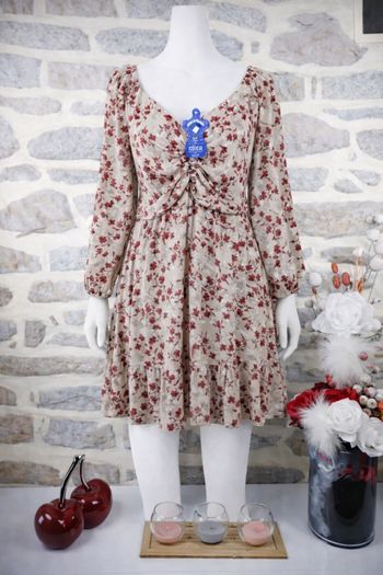 Robe romantique fleurie beige sable Neuf avec étiquette Femme taille 3XL marque Ellen 🌺
