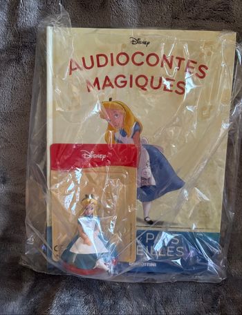 Figurine + Livre Alice au Pays des merveilles n 16 Les Audiocontes Magique Disney Altaya