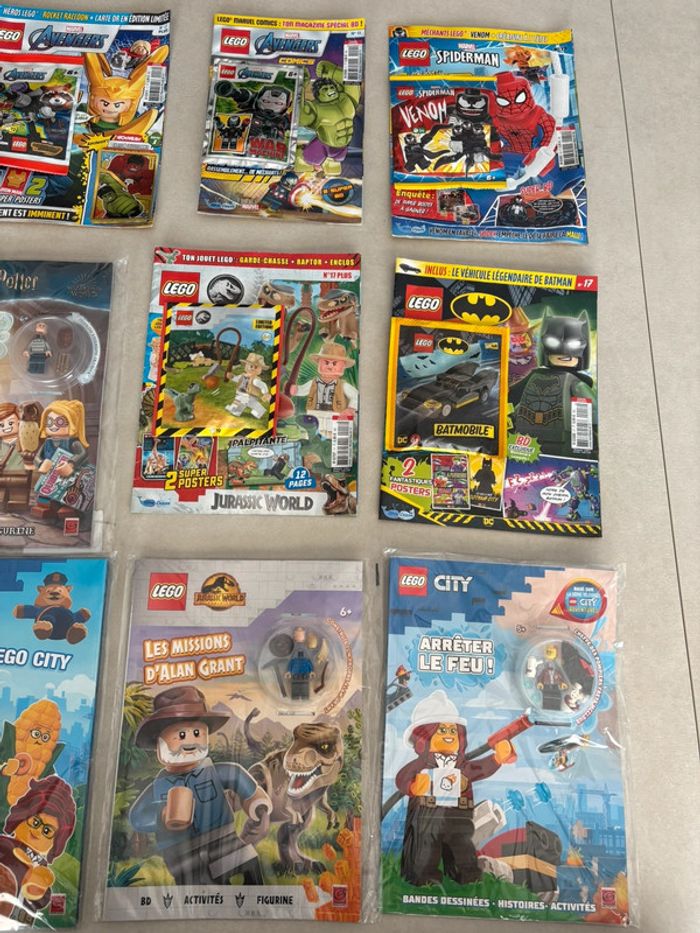 Lot de 12 magazines neufs lego avec figures à construire et collectionner - photo numéro 3